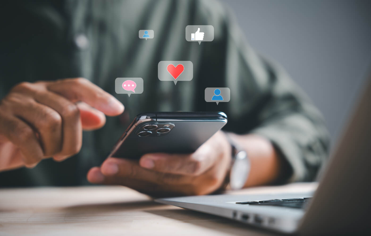 インテグラルは、小規模事業者・店舗ビジネスに特化し、撮影・投稿企画・文章作成・運用・分析改善までを一気通貫で伴走します。