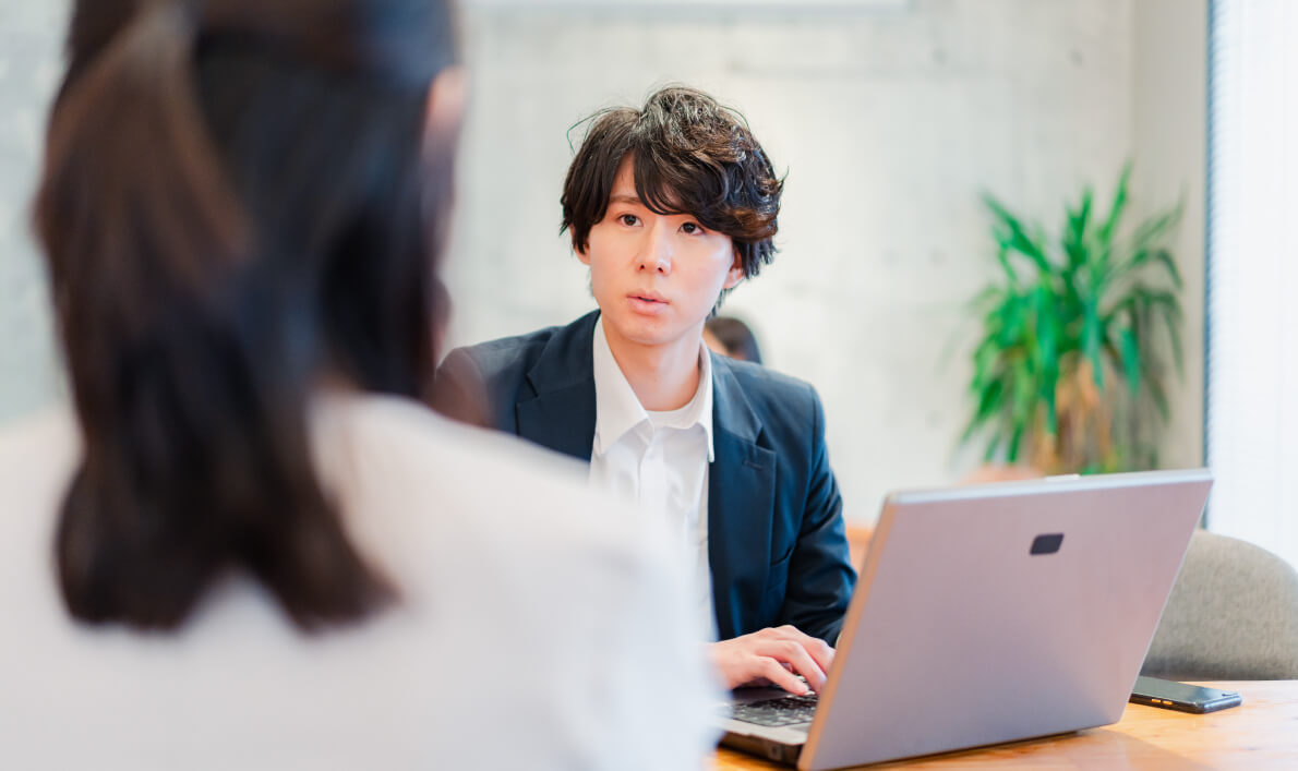 Flow 01　ヒアリング（目的・ターゲット・競合調査）